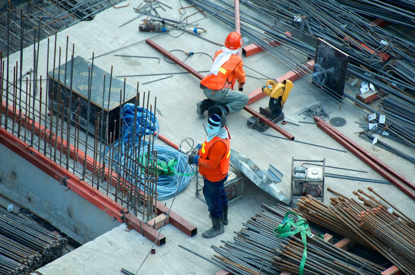 Chantier de ferraillage vu du dessus
